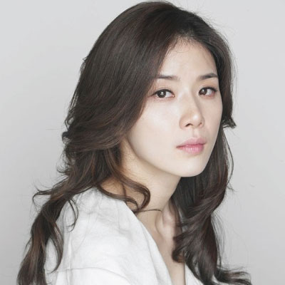 Lee Bo Young